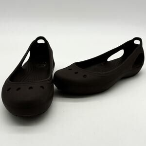 Crocs Sandals‎ Womens 7 Brown Slip On Casual Minimalist Loafers Flats Shoes EUC